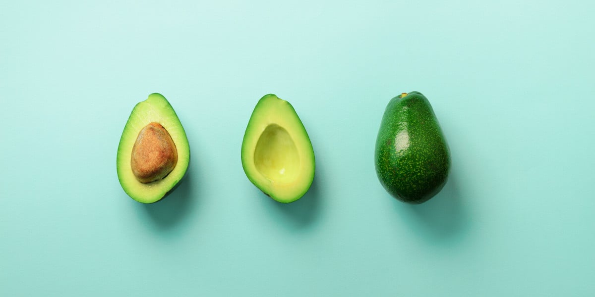 L’avocado è un’ottima fonte di grassi e i grassi salutari sono il primo livello della piramide alimentare keto